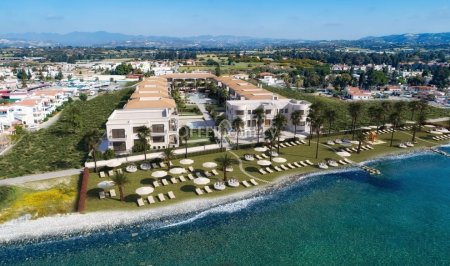 TUSCAN STYLE MAISONETTE OF FOUR BEDROOMS IN A PRIVATE COMPLEX ON THE BEACHRONT - 9