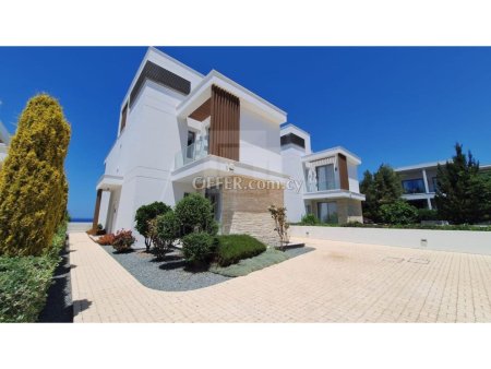 Luxury resale villa on the seafront with unobstructed sea view in Kissonegra area of Paphos - 8