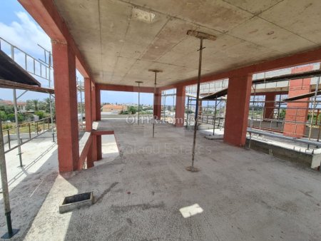 Three bedroom villa under construction in Emba area of Chloraka - 6