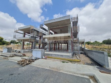 Three bedroom villa under construction in Emba area of Chloraka - 5