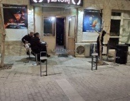 Ζητούνται κοπέλες