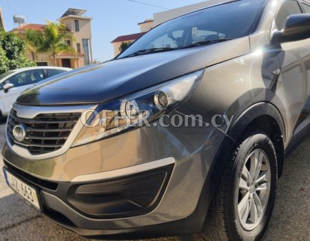 Kia Sportage 2012, in excellent mechanical condition. The car has been well maintained, and a recent repair was carried out using brand-new, original Kia parts.