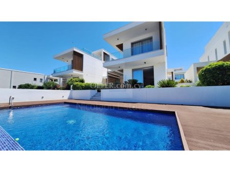Luxury resale villa on the seafront with unobstructed sea view in Kissonegra area of Paphos - 4
