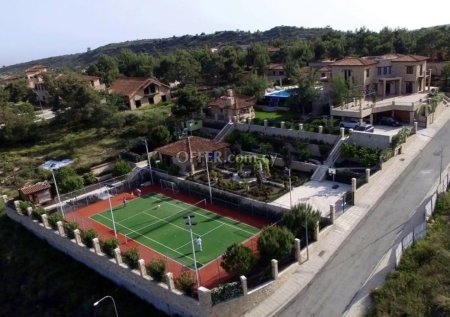 House (Detached) in Souni-Zanakia, Limassol for Sale