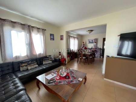 5 Bed House for rent in Germasogeia, Limassol