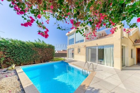 3 Bed Detached House for rent in Agios Tychon, Limassol