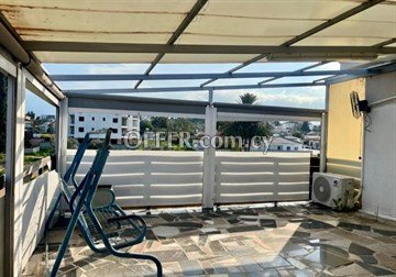 Renovated 2 Bedroom Whole Floor Apartment Plus An Extra Room For An Of