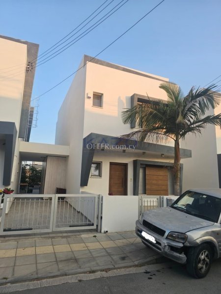 Detached House with 3 Bedrooms in Ypsonas for Sale