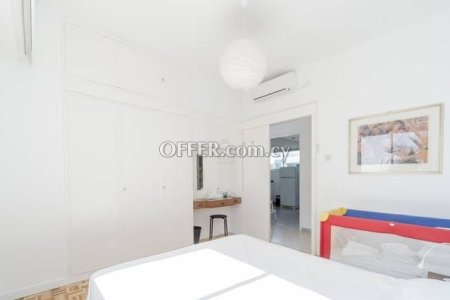 SEA FRONT THREE BEDROOM APARTMENT - 2