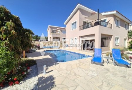 Villa For Sale in Tala, Paphos - DP4879