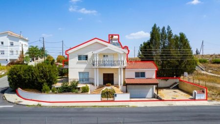 4 bedroom house in Dali Nicosia