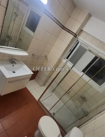 Renovated 2 Bedroom Apartment  In The City Center Very Close To All Am