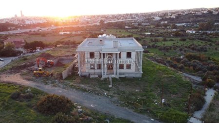 EXQUISITE VILLA INCOMPLETE WITH PANORAMIC VIEWS & OUTSTANDING POTENTIAL! - 4