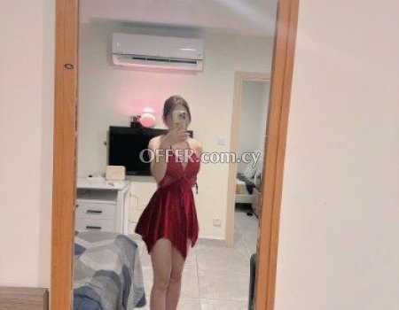 Hello everyone is m real asain and my photos are real (photo 0)
