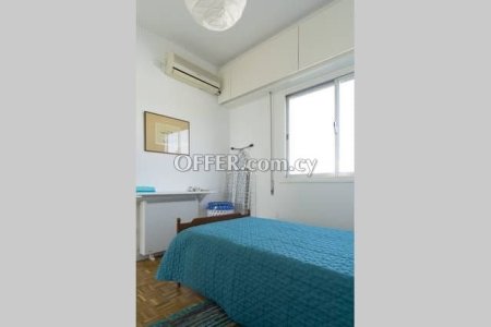 SEA FRONT THREE BEDROOM APARTMENT - 4