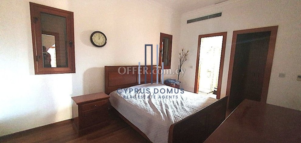 Spacious 6 Bedroom Villa with Sea View with Swimming Pool For Sale in Paniotis Area - 8