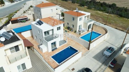 Villa For Rent in Tala, Paphos - DP4936