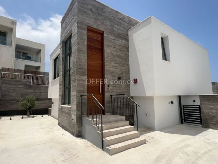 3 Bed Detached Villa for sale in Chlorakas, Paphos