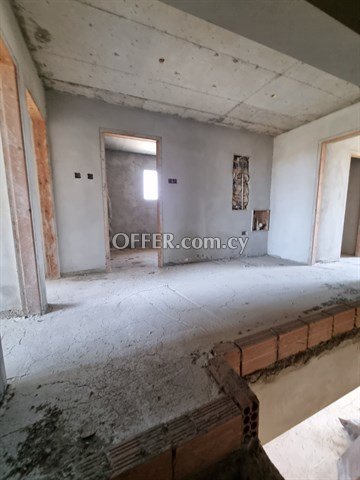 Incomplete 3+1 Bedroom House With Attic Approximately 205m2 On a Plot 