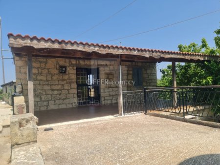 Six bedroom traditonal house for sale in Fyti village of Paphos