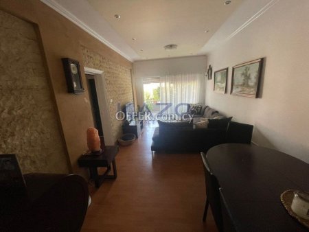 Two Bedroom Resale Apartment for Sale in Papas Area
