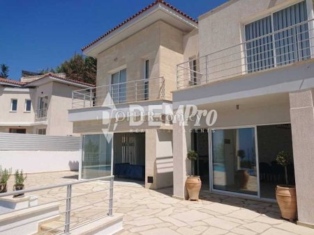 Villa For Rent in Peyia, Paphos - DP4944