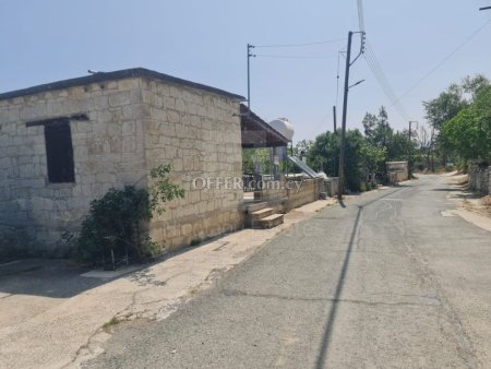 Six bedroom traditonal house for sale in Fyti village of Paphos - 10