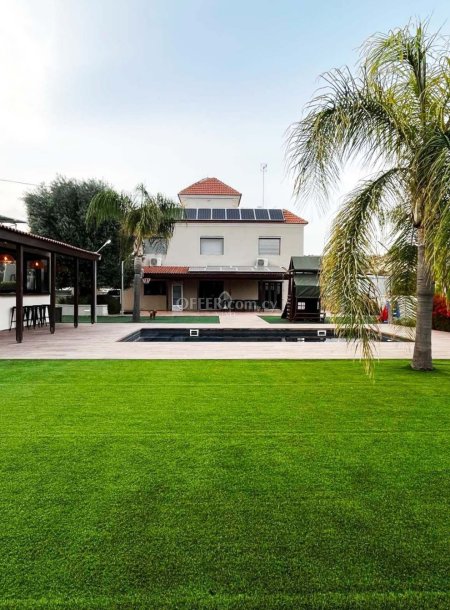 LARGE VILLA IN PALODIA LIMASSOL WITH PRIVATE POOL - 11