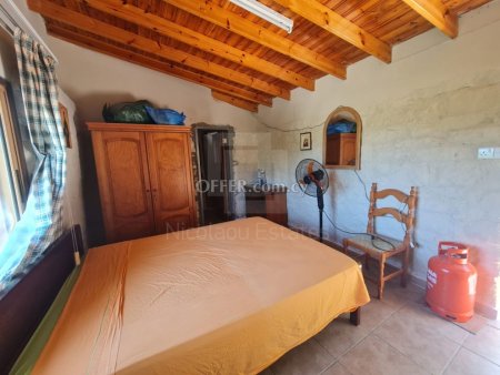 Six bedroom traditonal house for sale in Fyti village of Paphos - 9