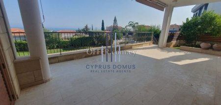 Spacious 6 Bedroom Villa with Sea View with Swimming Pool For Sale in Paniotis Area - 12