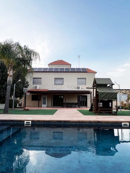 LARGE VILLA IN PALODIA LIMASSOL WITH PRIVATE POOL - 8