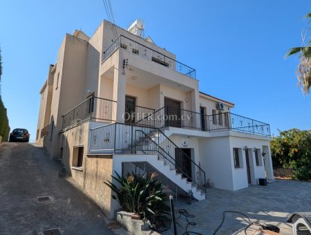 6-bedroom Detached Villa 420 sqm in Pissouri - 8