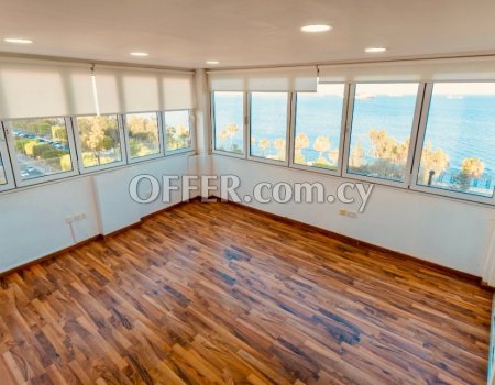 LUXURY OFFICE FOR RENT (photo 1)