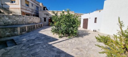 2 Bed Bungalow for rent in Giolou, Paphos