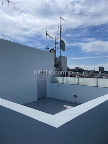 2 Bedroom Apartment With a Large Balcony of 50sqm and a Roof Garden  i