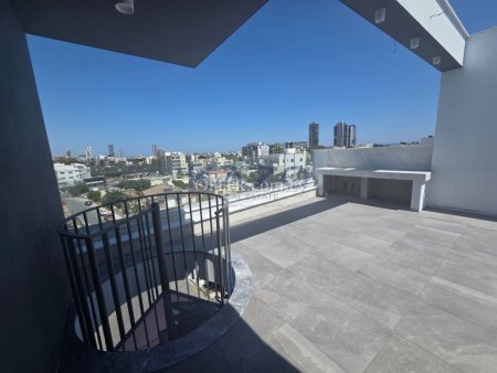 Modern Top Floor Apartment in Lively Germasoyeia Area