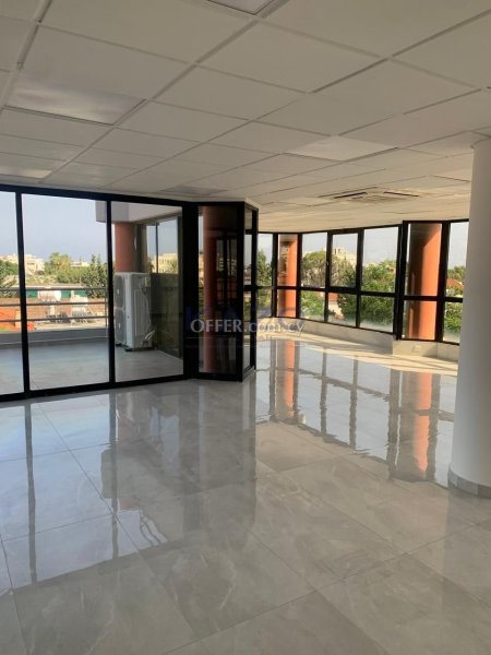Modern 92m2 Apartment in Lively City Center