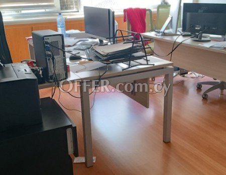 Office 100m2 in Agia Zoni - in commercial building