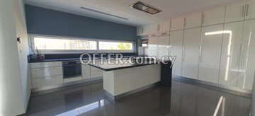 Spacious 3 Bedroom Apartment  In Kaimakli, Nicosia