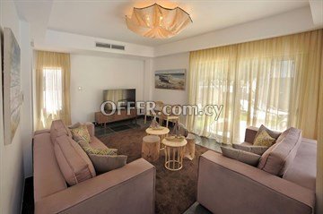2 Bedroom Villa With Private Swimming Pool  In Pervolia, Larnaca