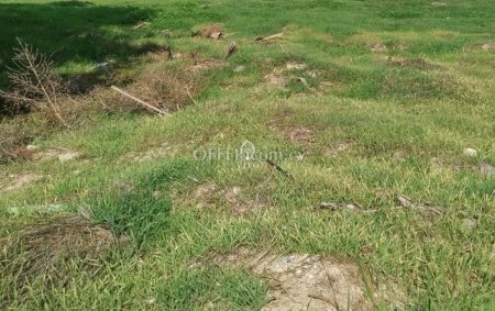 LAND 3982m2 IN PARAMYTHA -PLANS FOR 12 TOWNHOUSES!