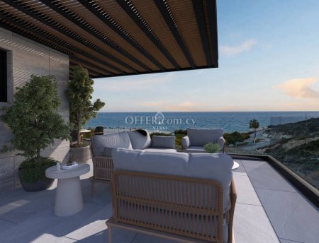 FOUR BEDROOM VILLA 150 METERS FROM THE SEA