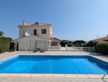 4-bedroom Detached Villa 185 sqm in Pissouri