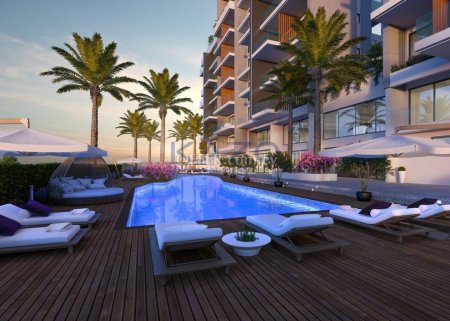 Spacious Four Bedroom Top Floor Apartment Sea View - 9