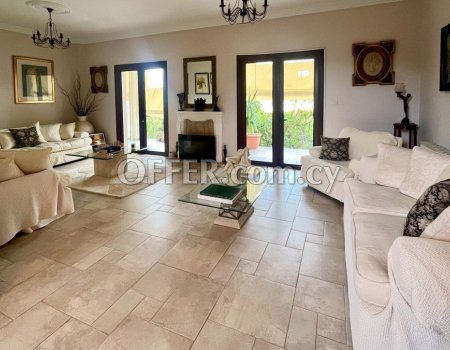 A gorgeous 3 bedrooms detached house in very quiet location in Lythrodontas area.