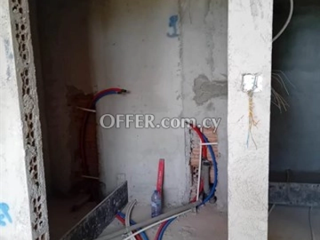 1 Bedroom Apartment With Communal Pool  In Aradippou, Larnaka