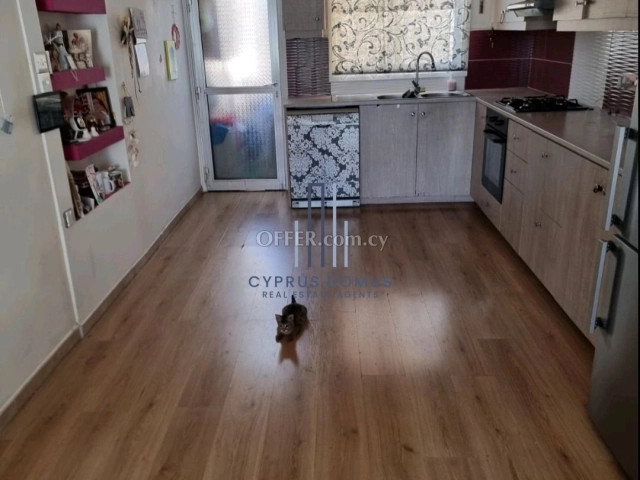 Apartment For Sale In Agia Zoni Area