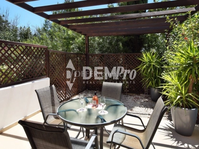 House For Sale in Kato Paphos - Universal, Paphos - DP5004