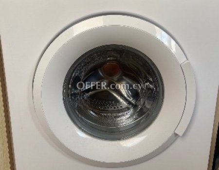 Πωλείται πλυντήριο ρούχων (DAEWOO WM608T0WU0CY)