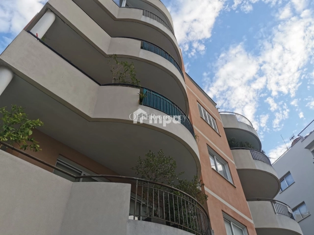 Park view apartment in Acropolis for sale